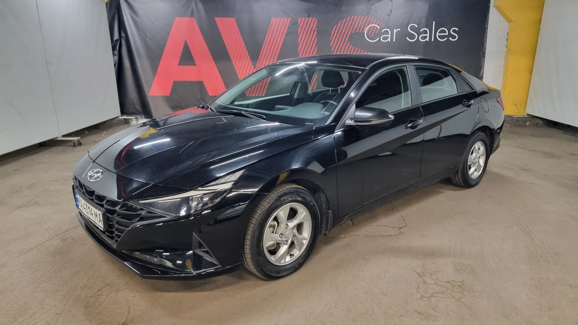 Hyundai Elantra photo